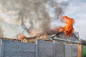 Унаслідок обстрілу Нікополя окупантами у кількох будинках сталося загоряння, зазначив Резніченко