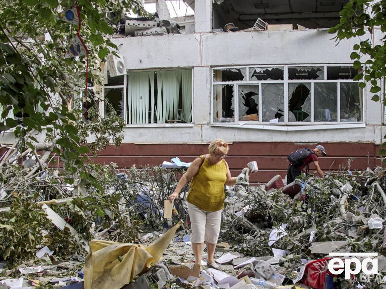 За полгода войны 287 школ разрушены полностью и более 2 тыс. получили существенные повреждения