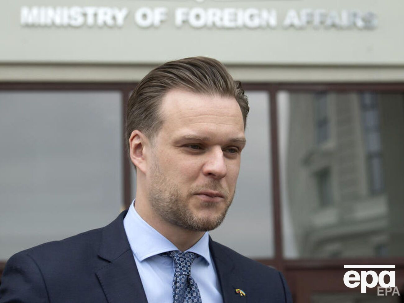 Ландсбергіс: Кому ви дасте візу першим – сім'ї члена організації, який може зазнавати переслідувань, чи туристу, який хоче провести кілька днів на узбережжі? Відповідь очевидна