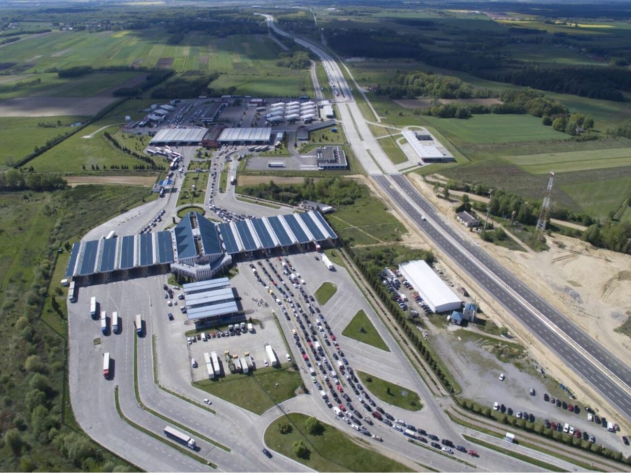 Автобусне сполучення через новий автобусний термінал запущено опівночі із 16-го на 17 серпня, підкреслили в Мінінфраструктури