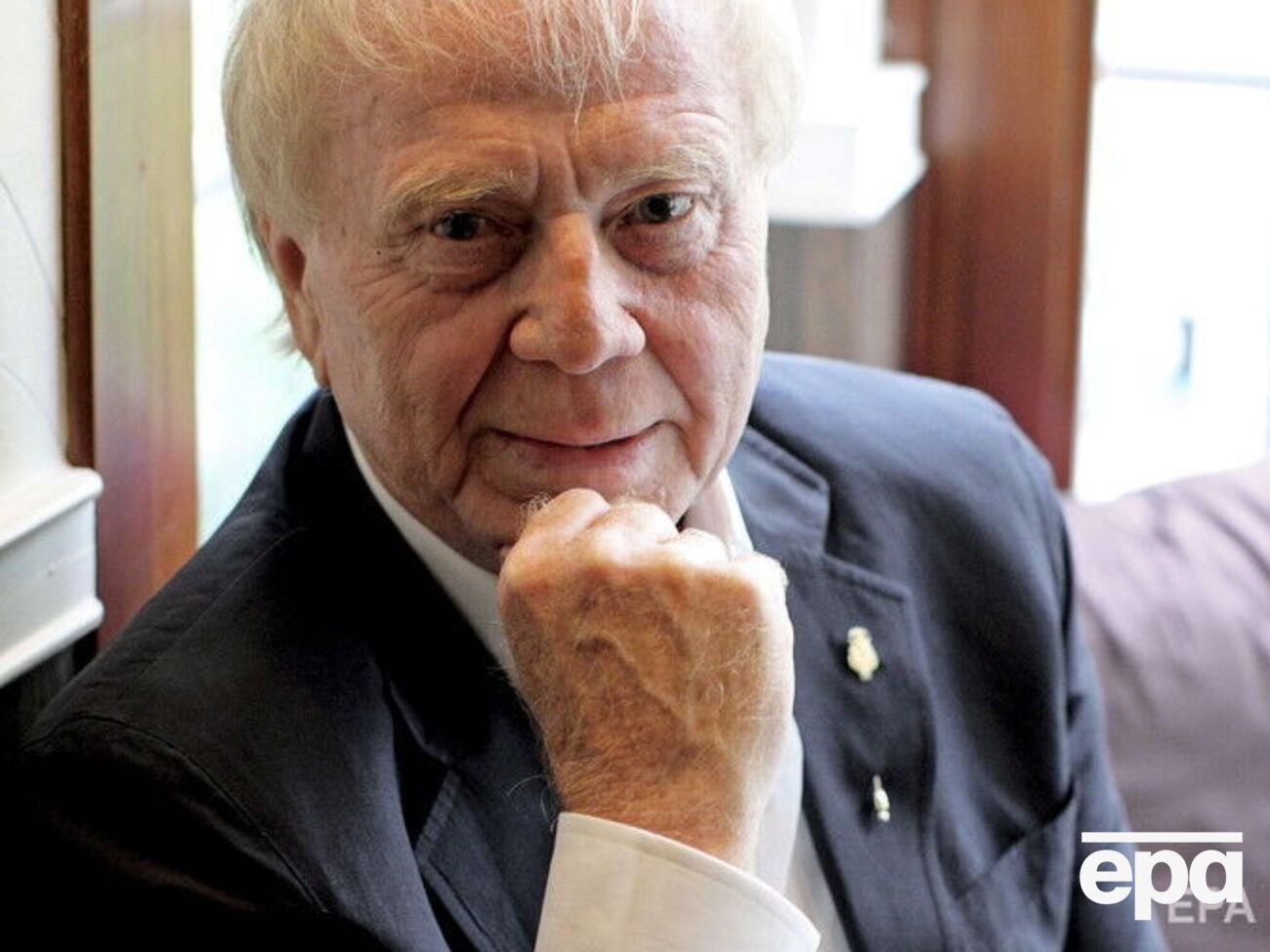 Петерсен народився 1941 року