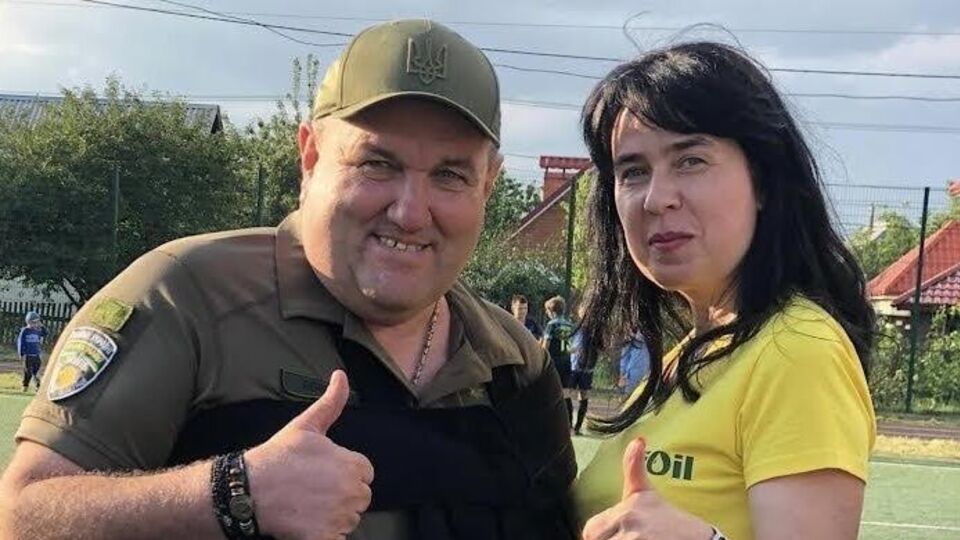 "Изюминкой" матча за первенство в Золотой лиге стало личное присутствие на трибунах автора легендарного военного мема, президента ФК "Ингулец" Александра Поворознюка