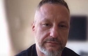 Андрющенко: Можно пытать, как в Буче, а можно споить человека, что и делают в Мариуполе