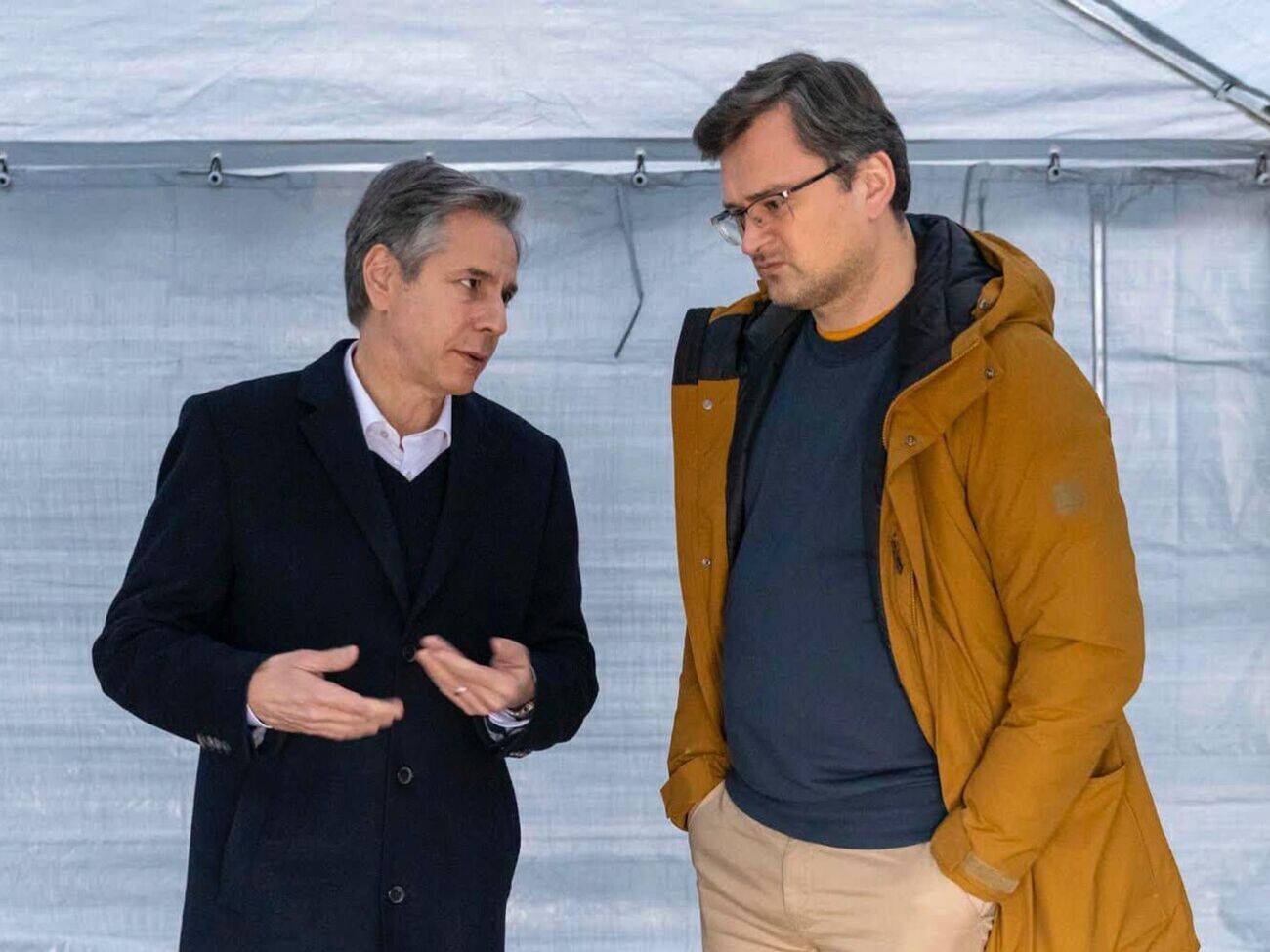 Кулеба обсудил с Блинкеном поставки оружия Украине от США и партнеров