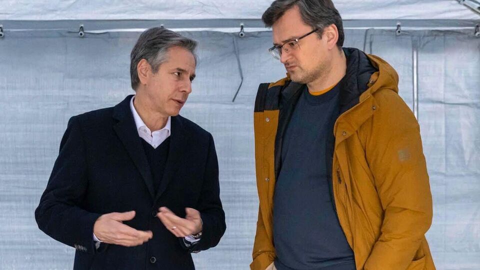 Кулеба обговорив із Блінкеном постачання зброї Україні від США та партнерів