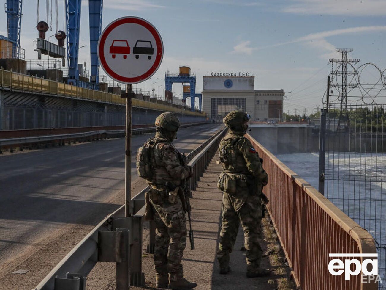 Російські війська захопили Каховську ГЕС 24 лютого