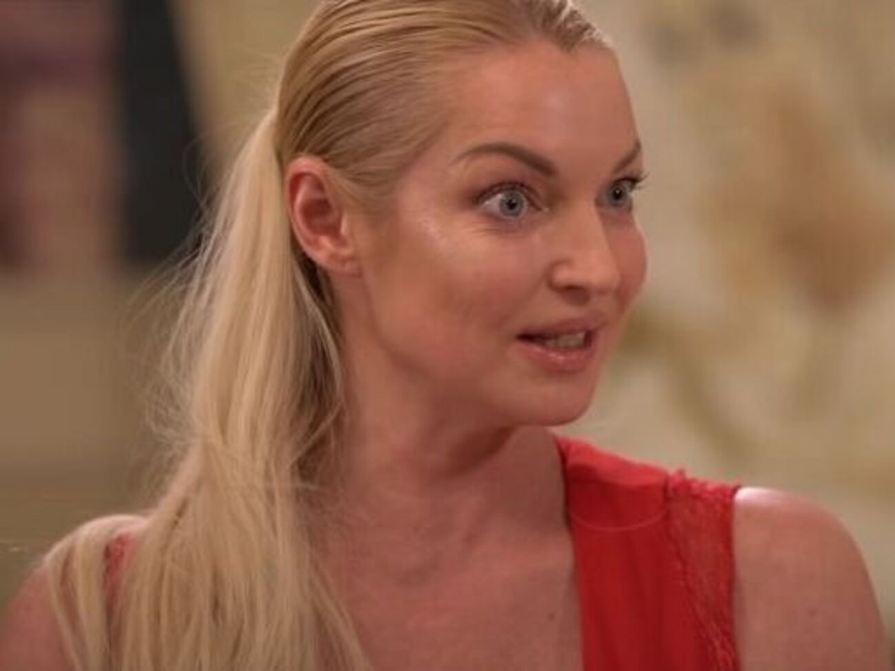 Волочкова: Червоний мені личить?