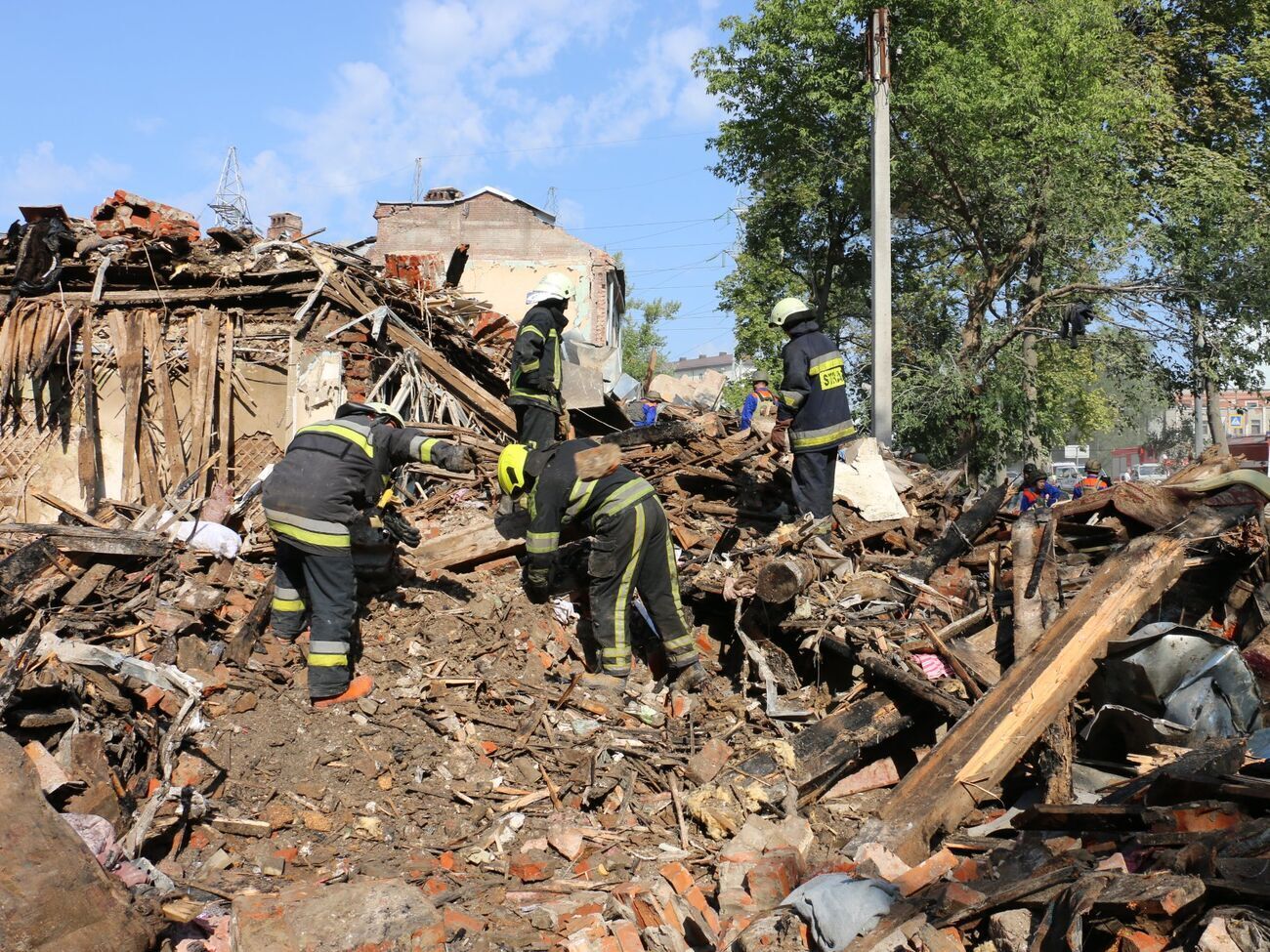 Окупанти завдали удару по гуртожитку у Салтівському районі Харкова увечері 17 серпня