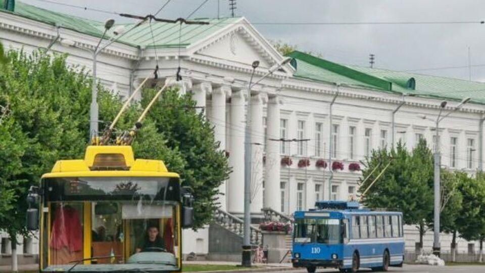 Жители города могут просить водителя сделать остановку – мэр