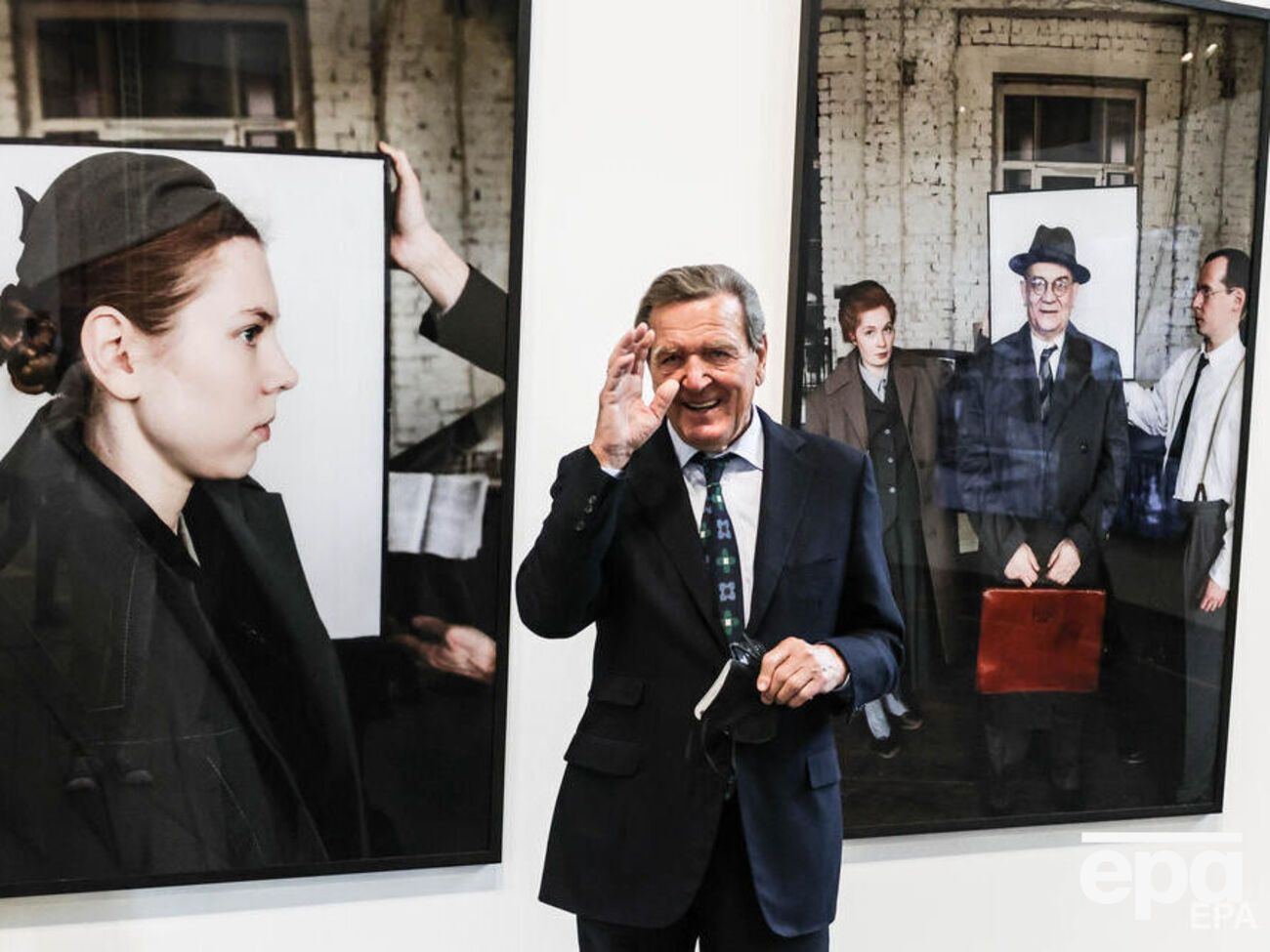 Шредер дружив із Путіним, коли був канцлером ФРН