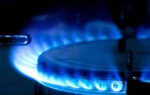 Закон о введении моратория на повышение коммунальных тарифов для населения на протяжении действия военного положения 29 июля приняла Рада