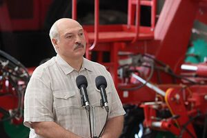 Лукашенко: Нам надо утихомириться