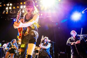 Фронтмен Gogol Bordello Гудзь 18 серпня повідомив, що приїхав в Україну