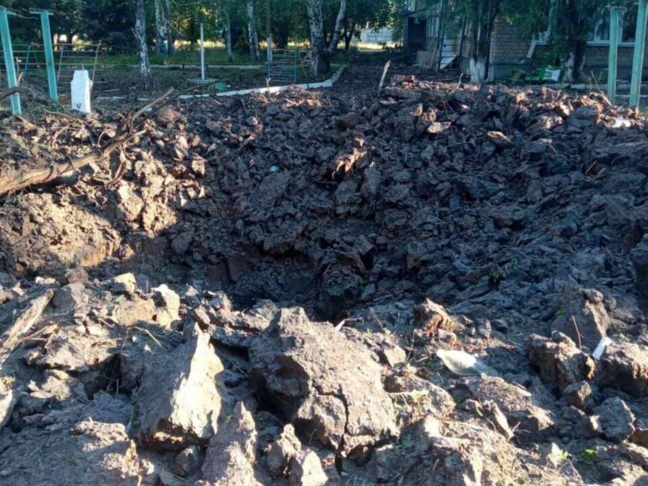 Россияне ежедневно убивают людей и разрушают гражданскую инфраструктуру Донбасса