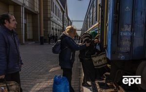 Правительство призывает людей эвакуироваться из Донецкой области, пока это возможно