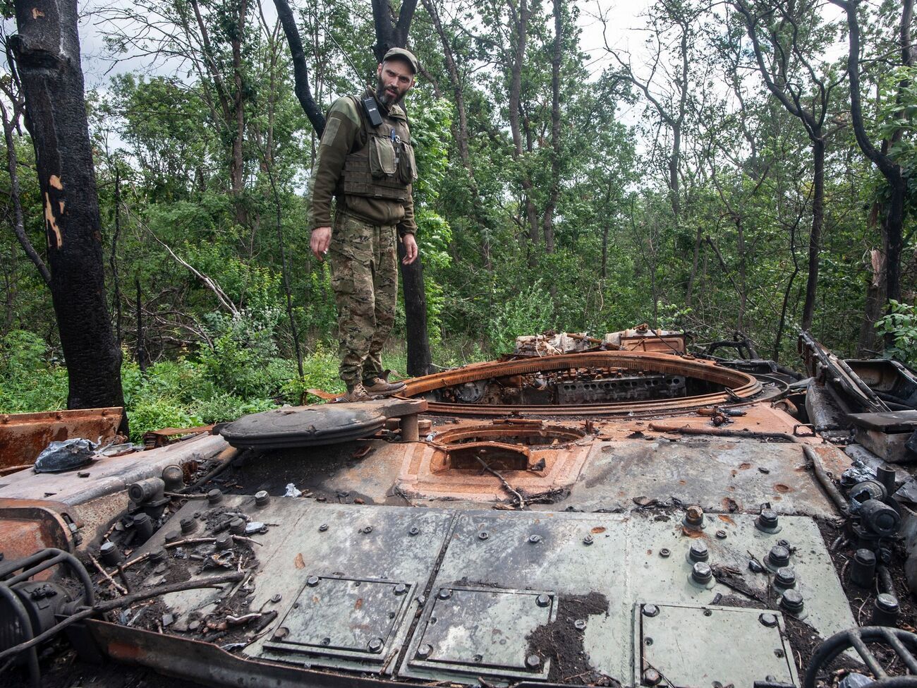 Украинские военные продолжают уничтожать оккупантов и их технику