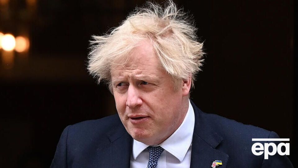 В третьем браке Джонсон дважды стал отцом