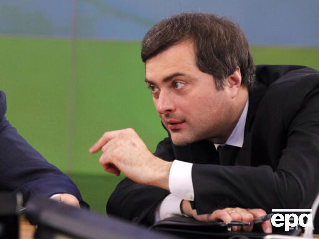 Сурков был уволен с должности помощника Путина через два месяца после нормандских переговоров в Париже