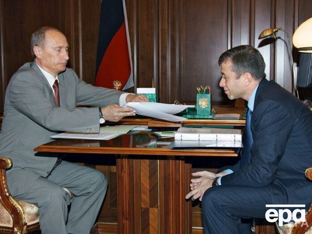 Путин и Абрамович в бытность бизнесмена губернатором Чукотки (2005 год)