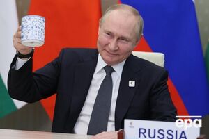 Посаду президента Путін обіймає з 2000 року з перервою