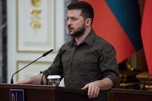 Зеленский: Каждый украинец должен быть всегда благодарен нашим воинам, которые защищают украинские позиции на Донбассе, несмотря на ощутимое огневое преимущество террористов