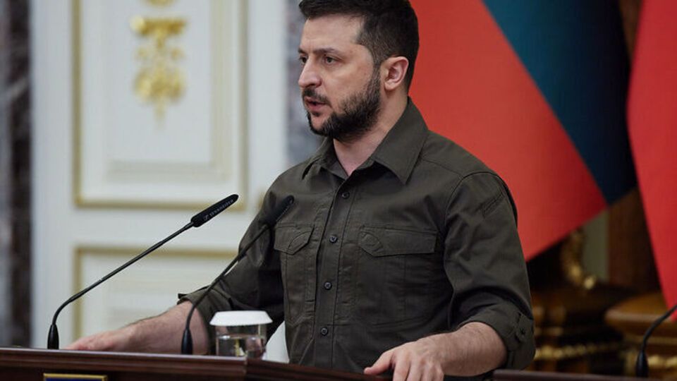 Зеленский: Каждый украинец должен быть всегда благодарен нашим воинам, которые защищают украинские позиции на Донбассе, несмотря на ощутимое огневое преимущество террористов
