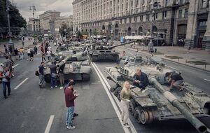 Розбиту російську техніку привезли на головну вулицю Києва