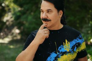 В 1993 году Зиброву было присвоено звание заслуженного артиста Украины, а спустя три года – народного