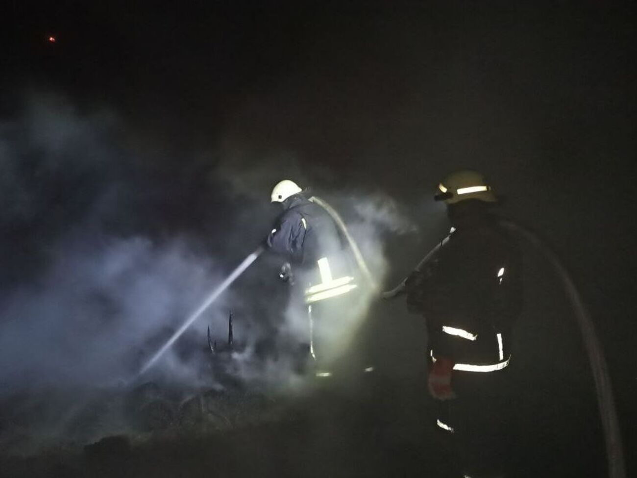 В результате обстрела оккупантами Харькова предварительно возник пожар на одном из нежилых объектов и в частном доме, отметил Терехов