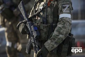 Солдат России пытался добиться несовершеннолетнюю девушку на улице одного из микрорайонов Мелитополя, рассказал Федоров