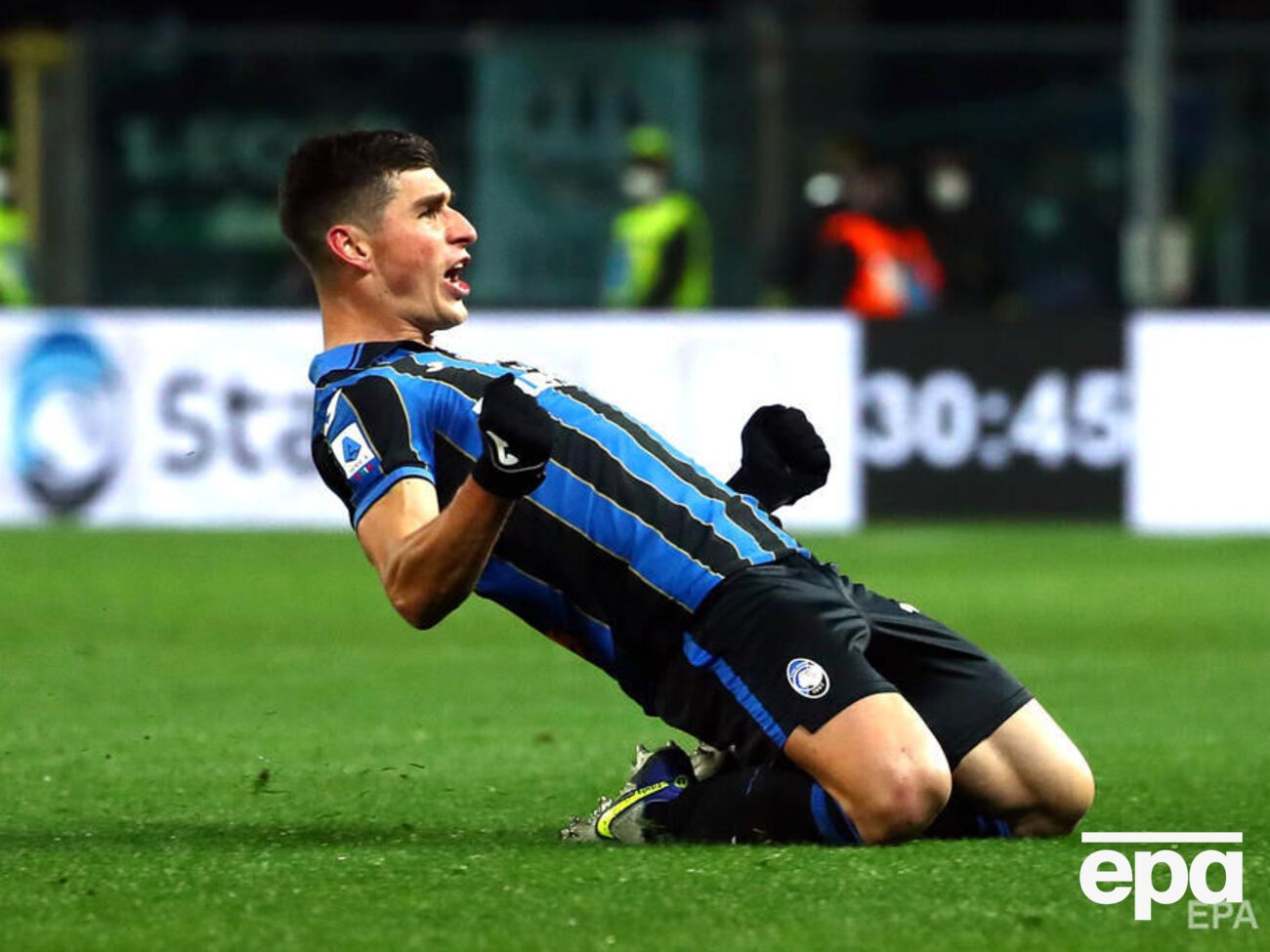 Малиновский открыл счет в матче на 29-й минуте