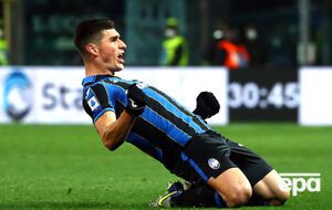 Малиновский открыл счет в матче на 29-й минуте