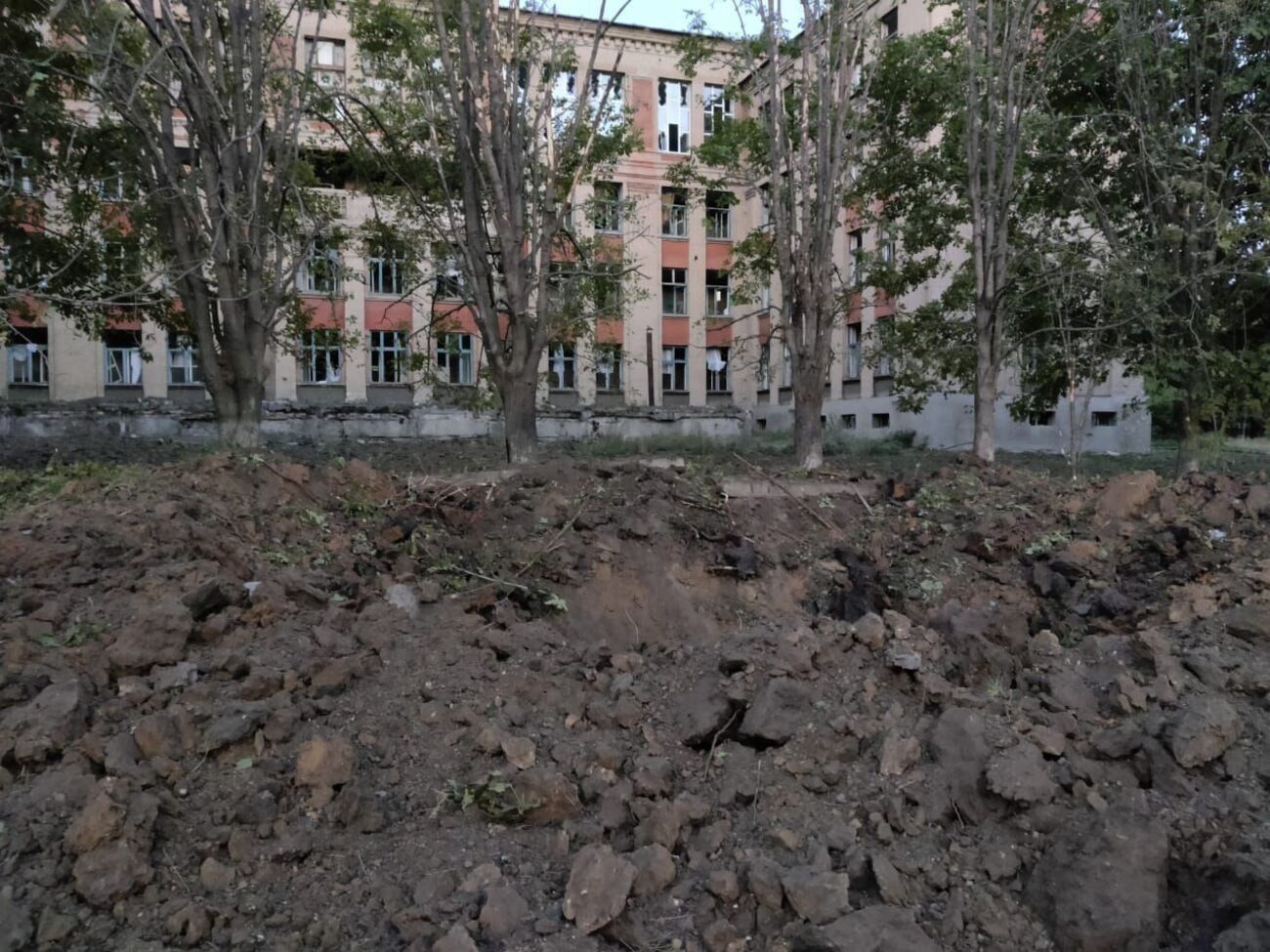 Під обстріл росіян потрапило вже 263 школи у регіоні