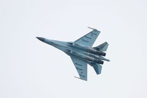 За даними військових, окупанти випустили ракету із винищувача Су-35