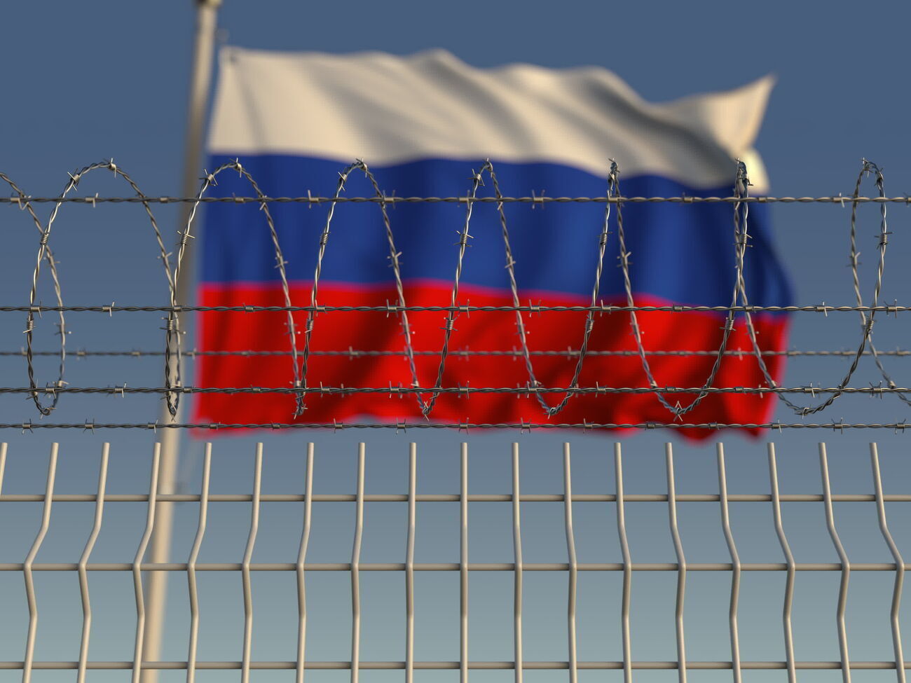 24 февраля, в день полномасштабного вторжения, Украина объявила о разрыве дипломатических отношений с Россией
