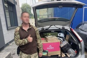 Волонтери привезли генератори, акумулятори, стабілізатори напруги та інше обладнання