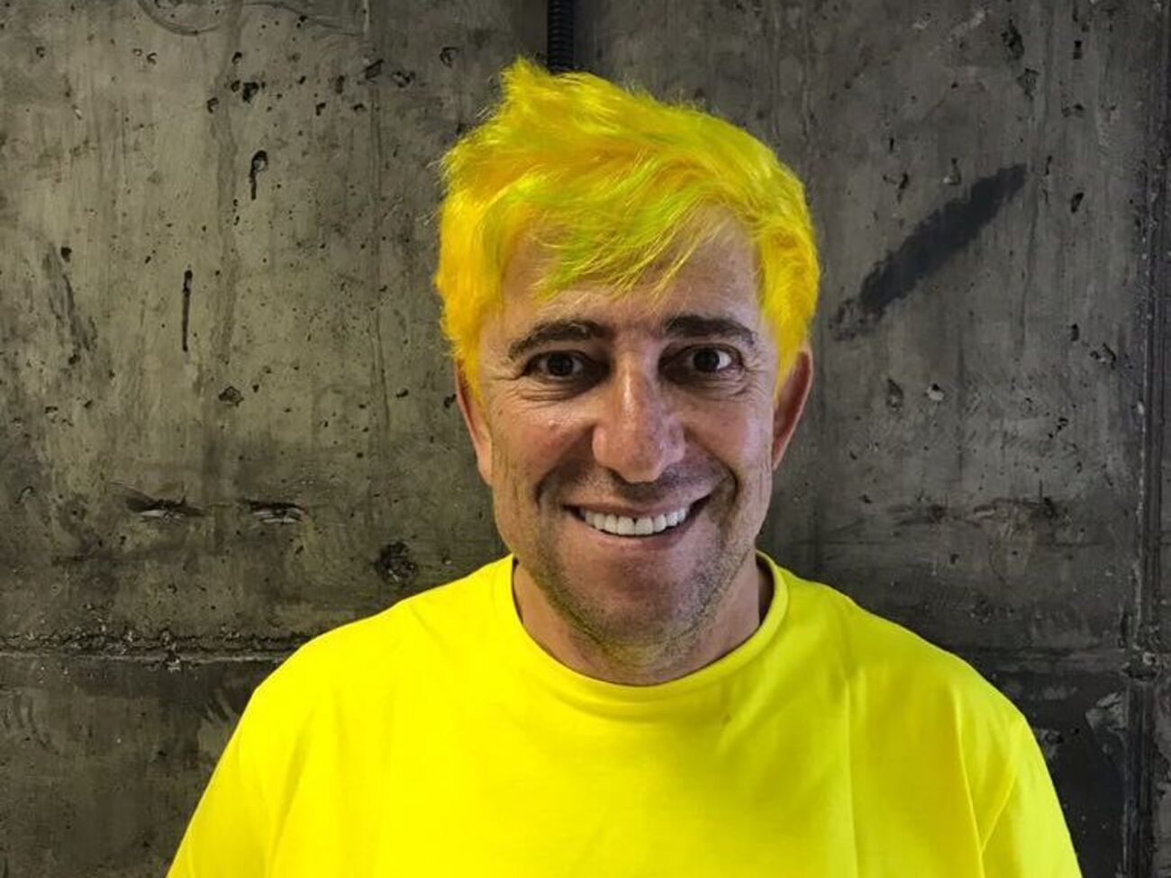 Усика через один называют ватником и клоуном. Нет для вас другого Усика, дорогие хейтеры. Жрите, что дают