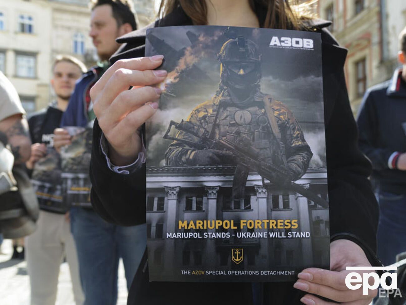 Дипломаты и юристы требуют не допустить "судилищ" РФ над украинскими военными