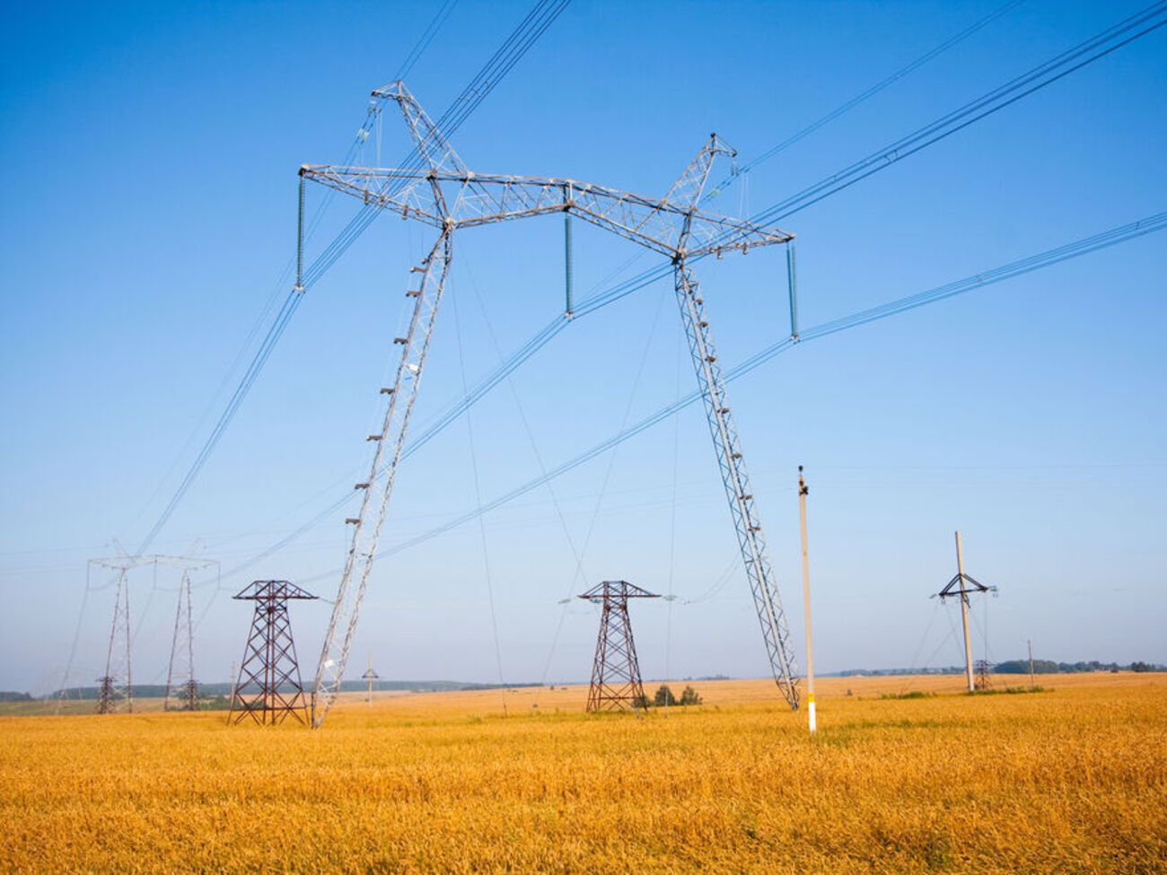 2021 року в Україні було впроваджено RAB-регулювання, програма була розрахована на 13 років, але вже за рік почалася війна