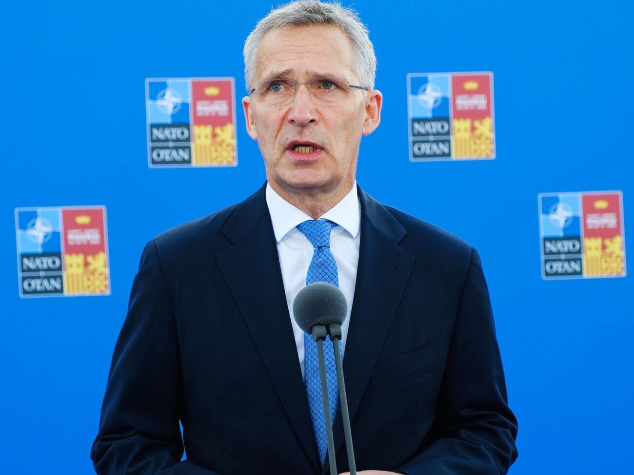 НАТО повністю солідарний з Україною, зазначив Столтенберг