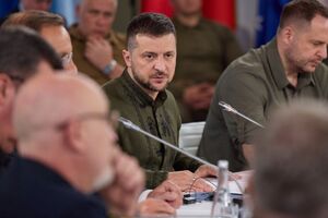 Зеленский заявил, что высоко оценивает работу Залужного
