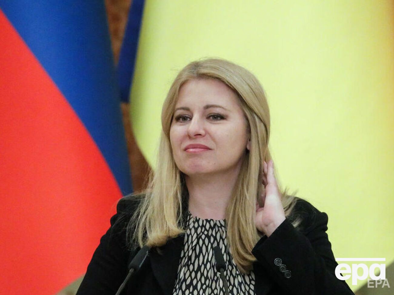 Словаччина стоїть поруч з Україною та підтримує її, зазначила Чапутова