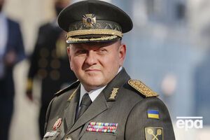 Залужний: Ті, хто воює за незалежність, знають її смак. Це смак землі, що в'їдається у шкіру. Смак крові і смерті, якою пронизане повітря. Солоний смак сліз