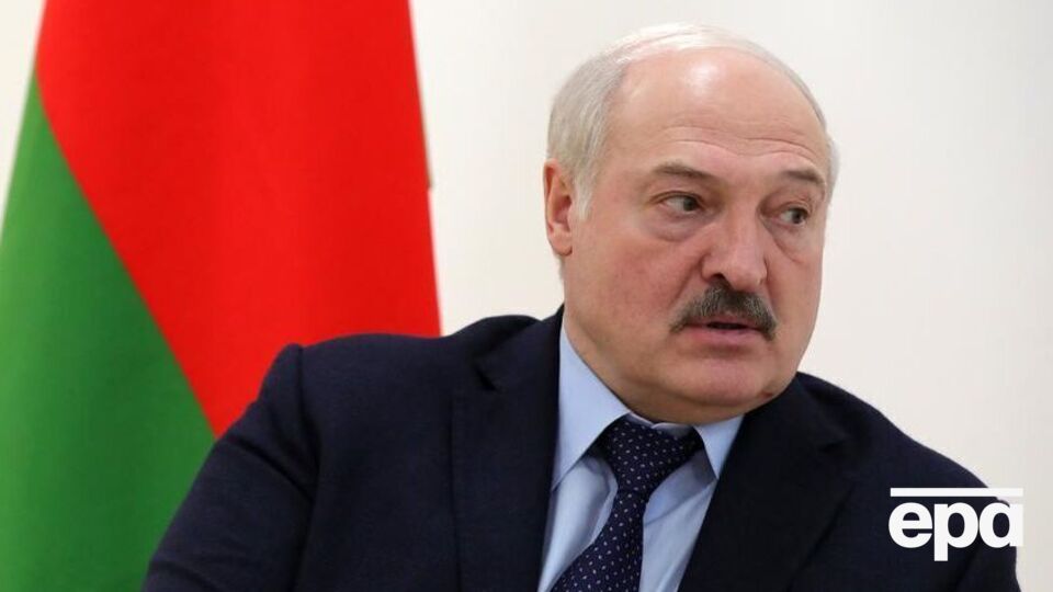Лукашенко є союзником президента Росії Володимира Путіна і підтримує розв'язану ним війну в Україні
