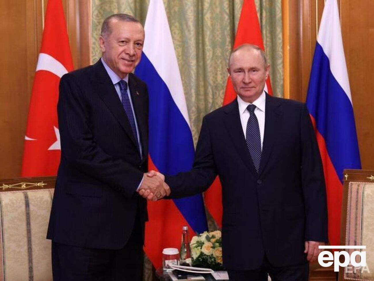 Путін змушений робити геополітичні подарунки Ердогану, стверджує Піонтковський