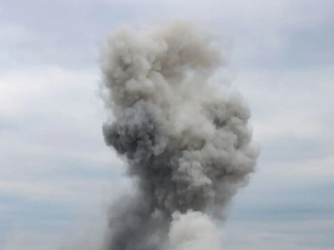 Оккупанты нанесли массированный ракетный удар по военной инфраструктуре Миргорода