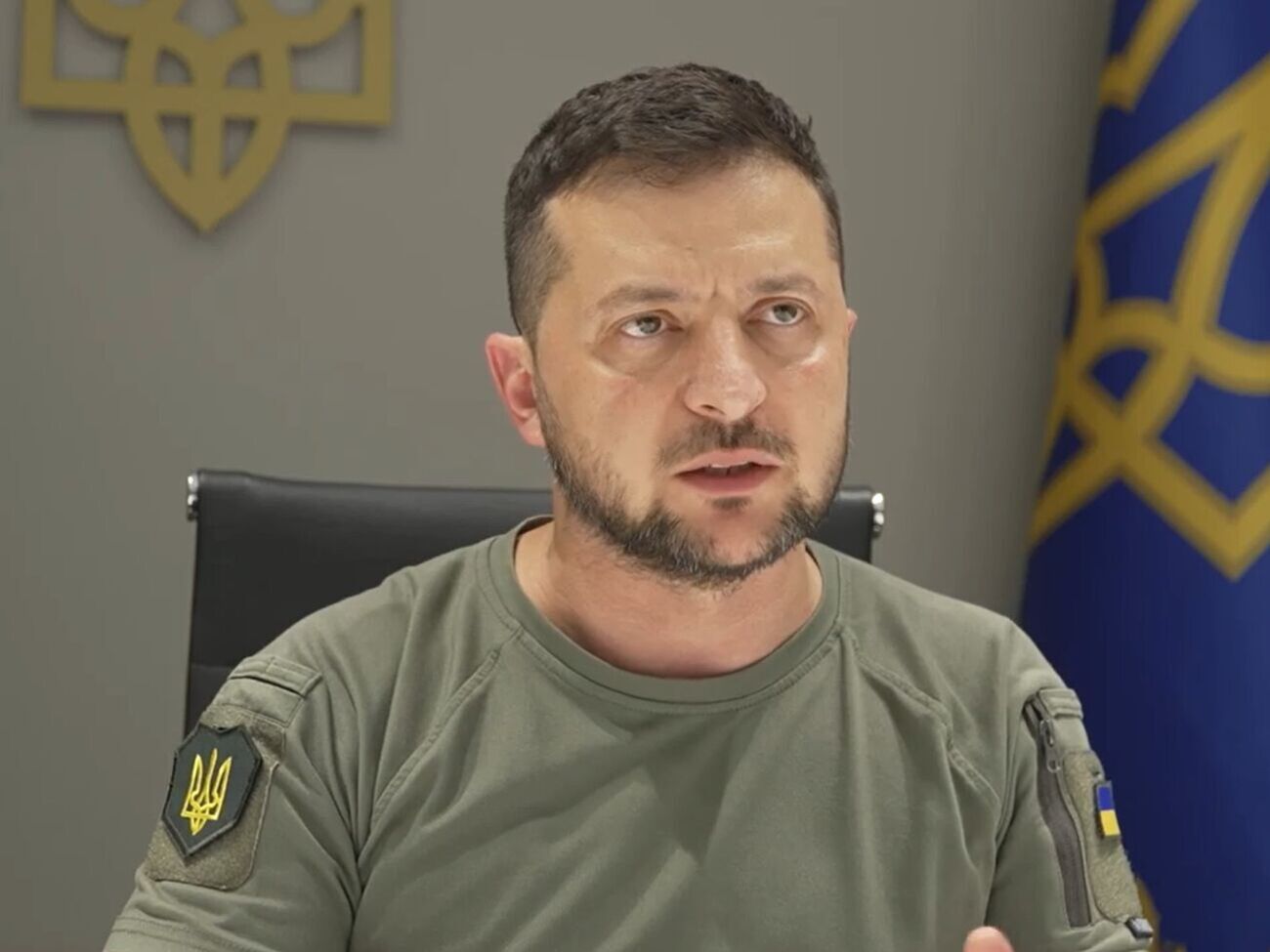 Оккупанты нанесли ракетный удар по пассажирским вагонам на железнодорожной станции Чаплино, отметил Зеленский