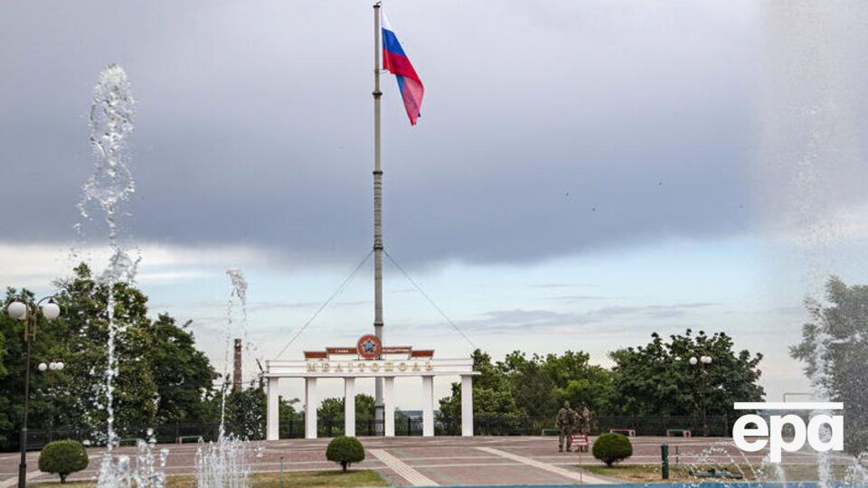 Оккупанты в Мелитополе вместо единого "референдума" проведут опрос по квартирах