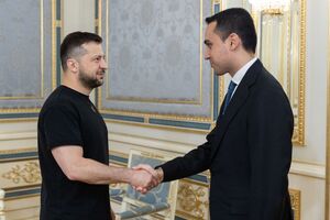 Зеленський (на фото ліворуч) подякував Італії за фінансову та оборонну підтримку України