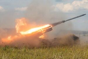В результате удара оккупантов из РСЗО "Ураган" задело жилой дом в Великой Костромке, отметил Лукашук